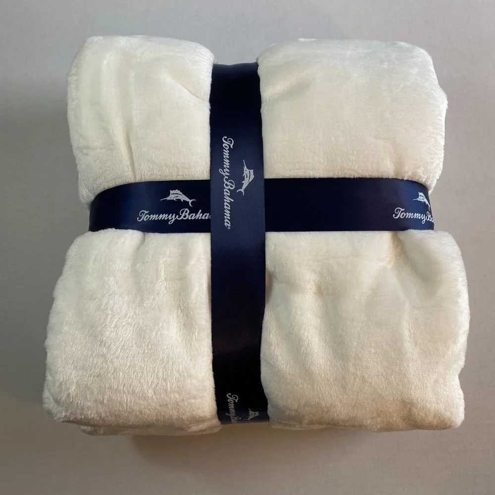 Tommy Bahama 50 X 70 White Flannel Plush Blanket/Throw